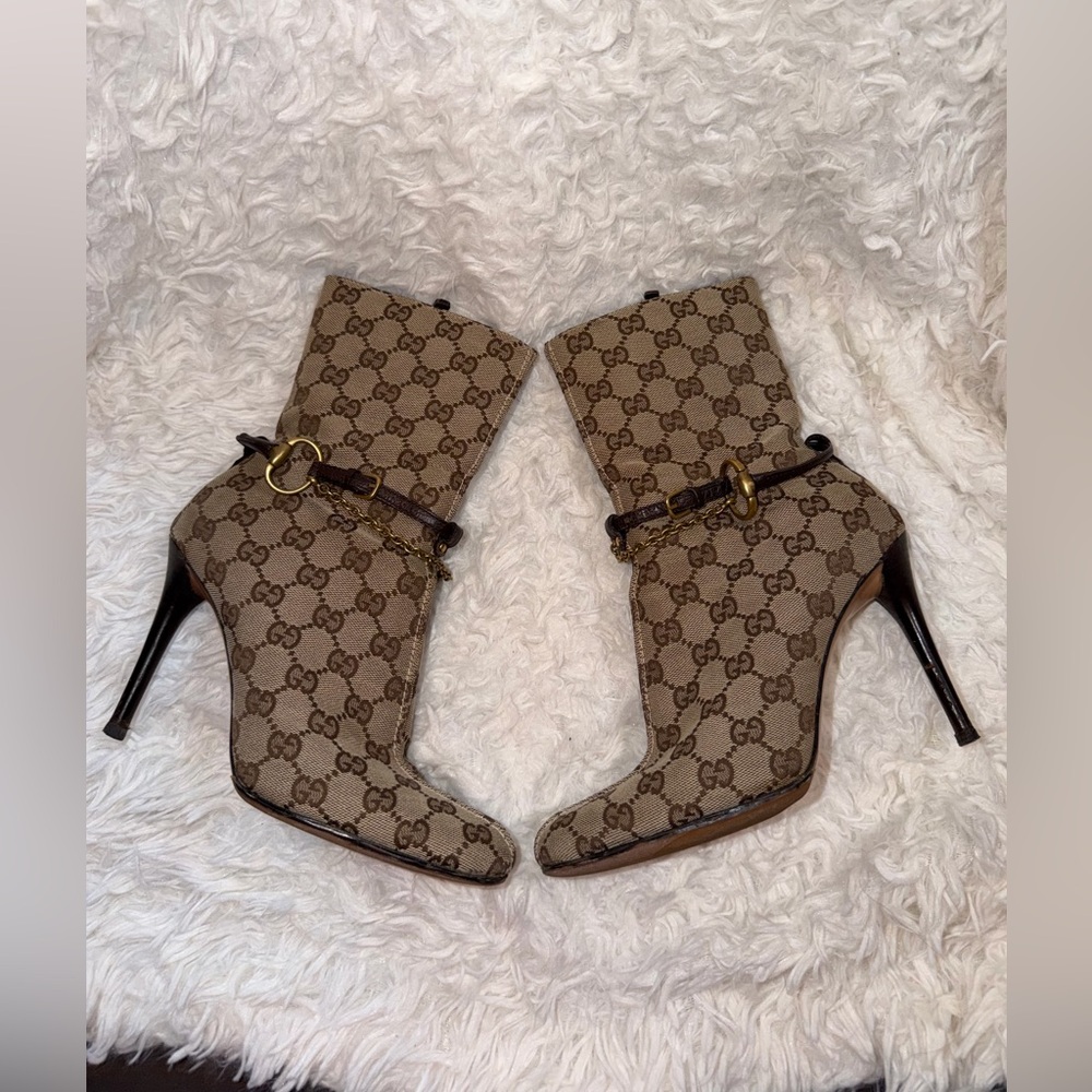 Vintage Gucci GG Monogram Horsebit Harness Ankle High Heeled Beige Canvas Boots - Picture 14 of 15